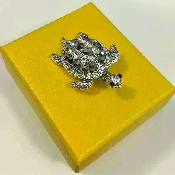 Turtle Brooch/Pin - Picture 1 of 3